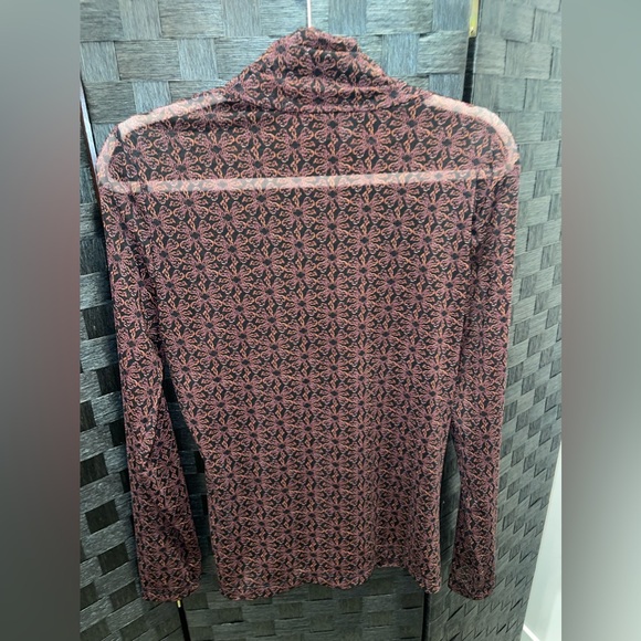 White House Black Market Mesh Top M - Picture 3 of 4